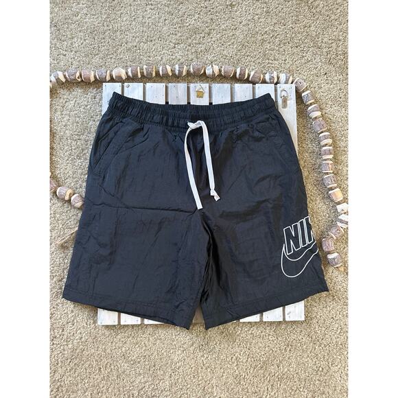Nike Sportswear Alumni Black Sports Shorts - Picture 1 of 6